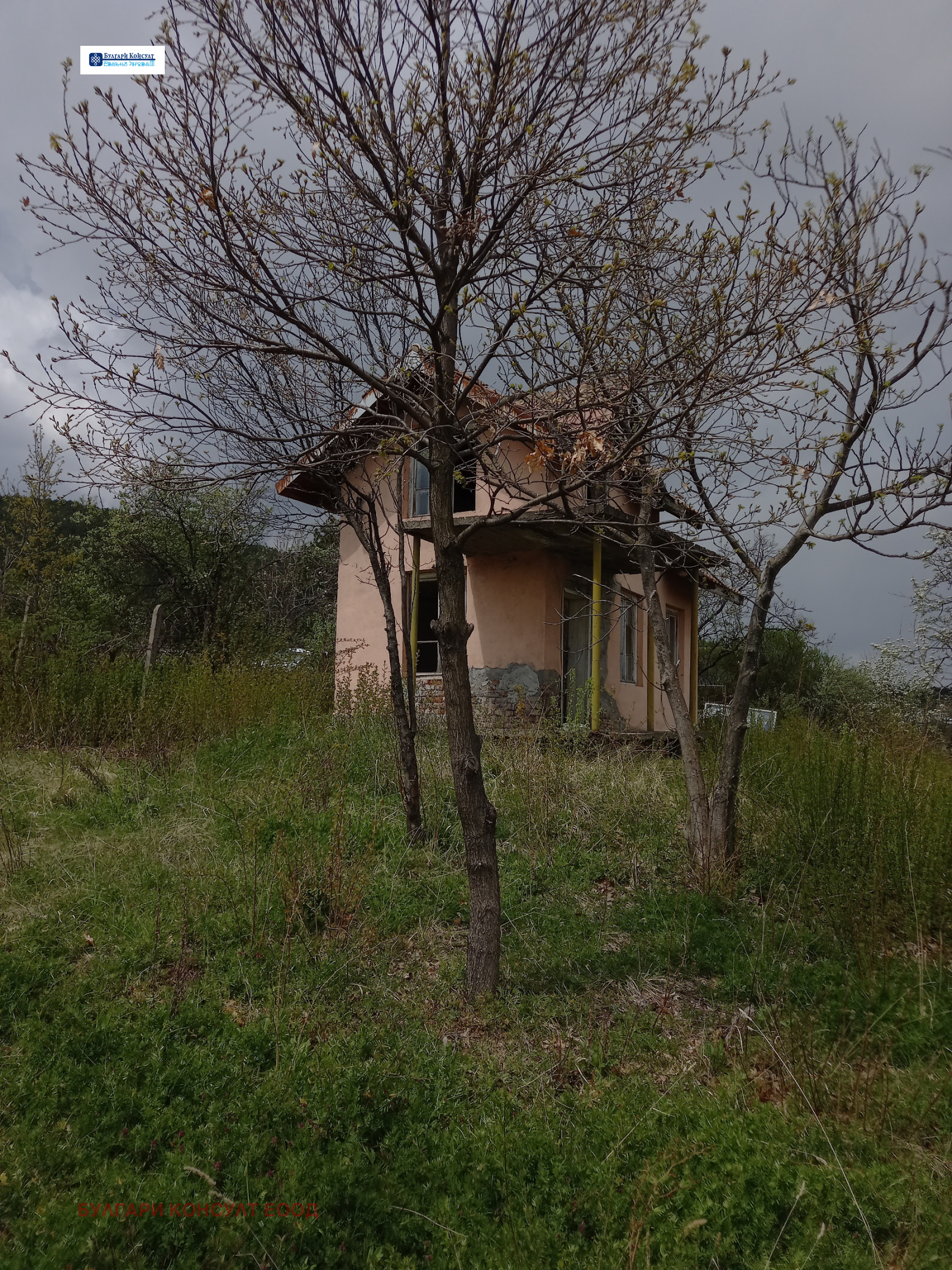 Продава ВИЛА, гр. Кюстендил, в.з. Юг