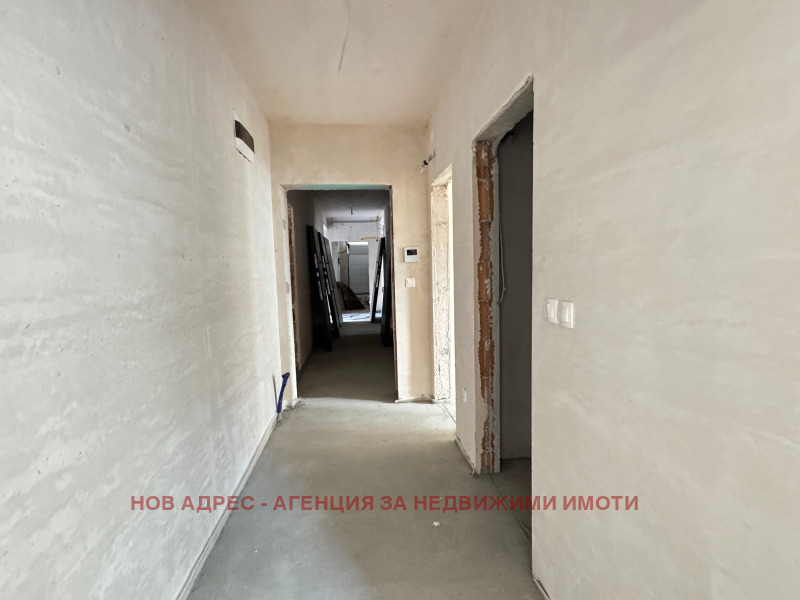 Продава 2-СТАЕН, гр. Търговище, Център, снимка 2 - Апартаменти - 52143415