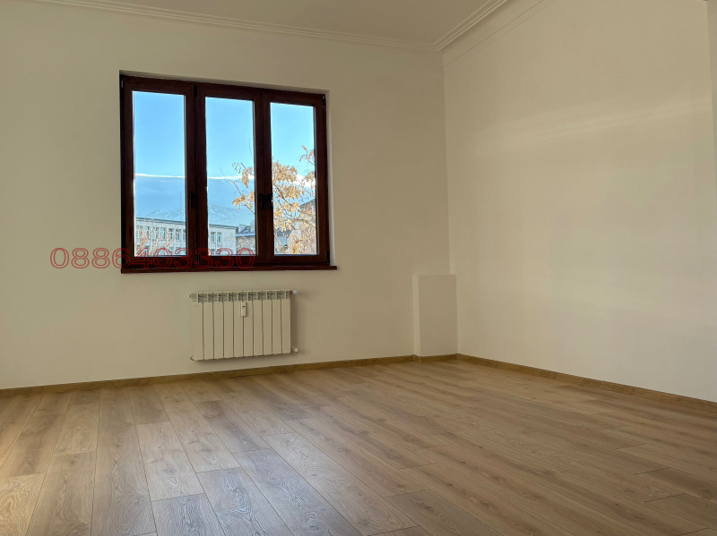 Продава 2-СТАЕН, гр. София, Център