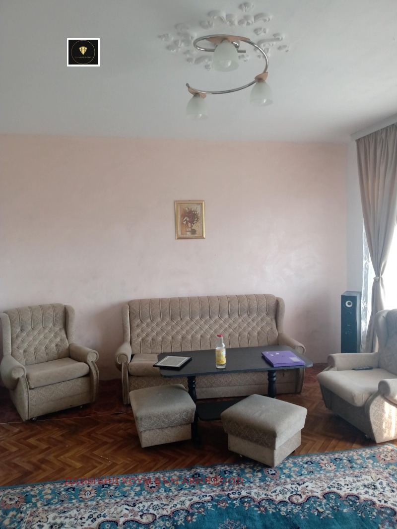 Продава 2-СТАЕН, гр. Пловдив, Кючук Париж