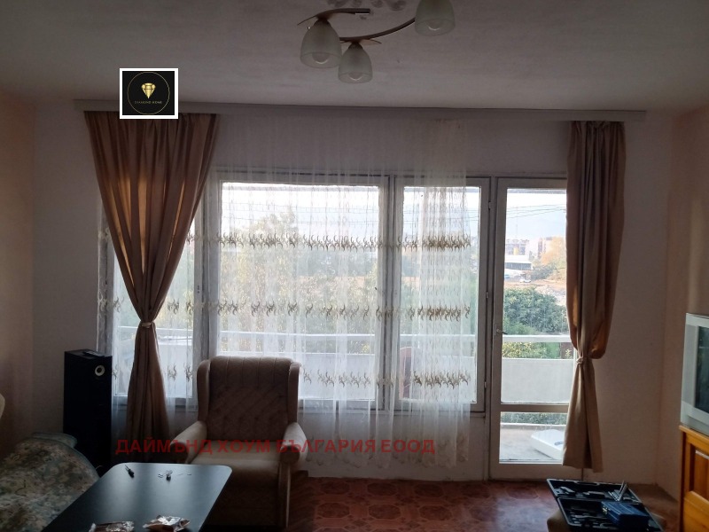 Продава 2-СТАЕН, гр. Пловдив, Кючук Париж, снимка 2 - Апартаменти - 53084640