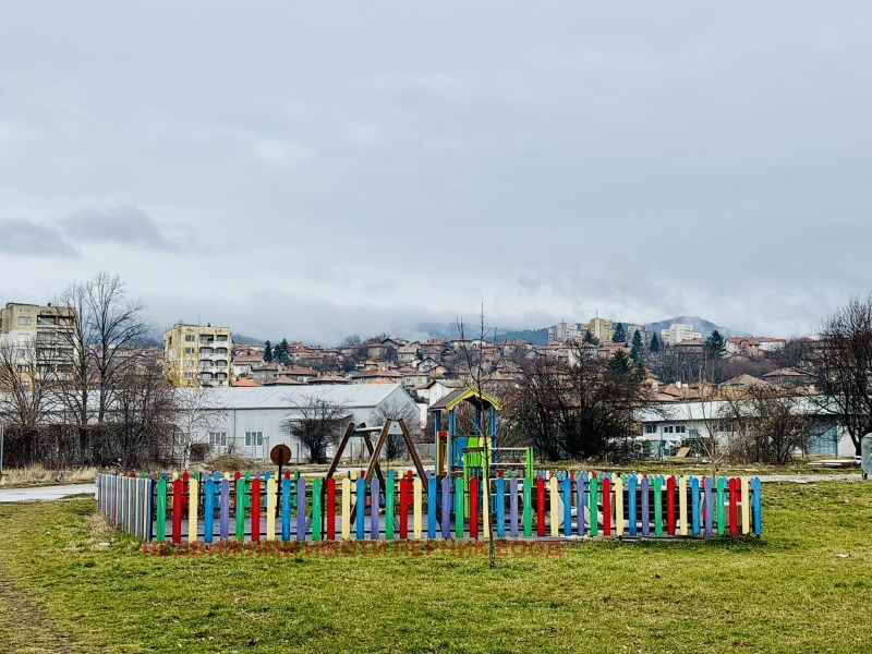 Продава 3-СТАЕН, гр. Радомир, област Перник, снимка 16 - Апартаменти - 53375733