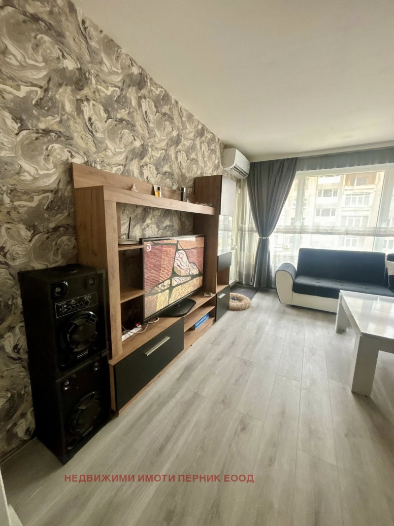 Продава 3-СТАЕН, гр. Радомир, област Перник, снимка 4 - Апартаменти - 53375733