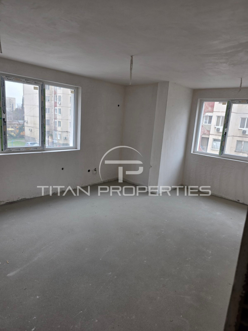 Продава 3-СТАЕН, гр. Пазарджик, Устрем, снимка 2 - Апартаменти - 53492534