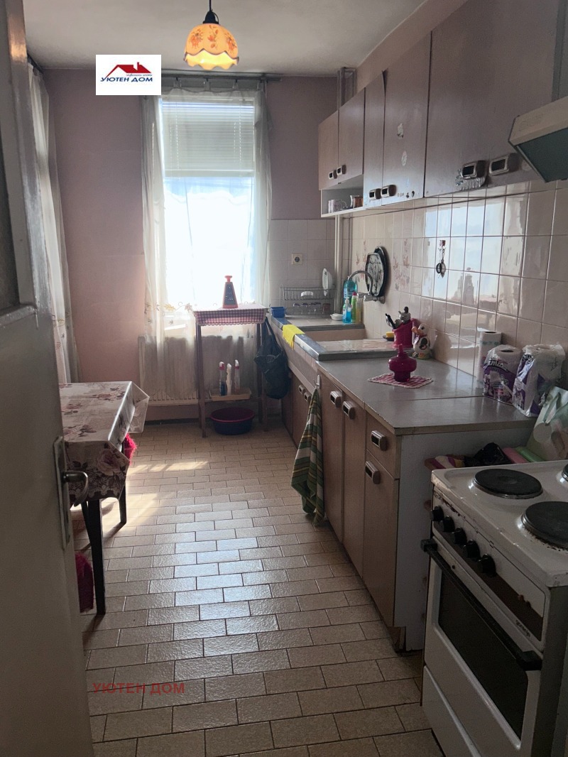 На продаж  3 кімнатна Шумен , Център , 100 кв.м | 55841959 - зображення [9]
