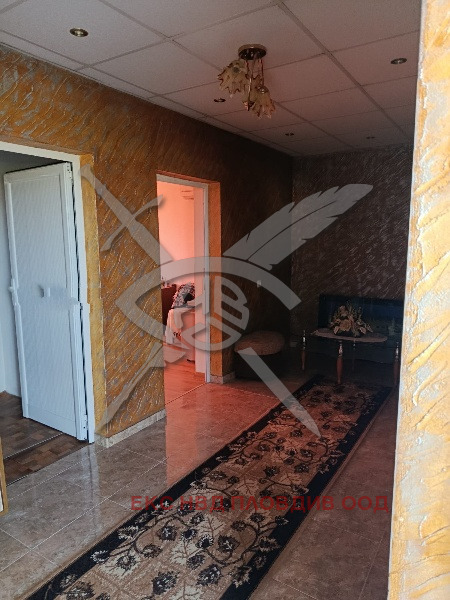 Продава КЪЩА, с. Ясно поле, област Пловдив, снимка 3 - Къщи - 54373174