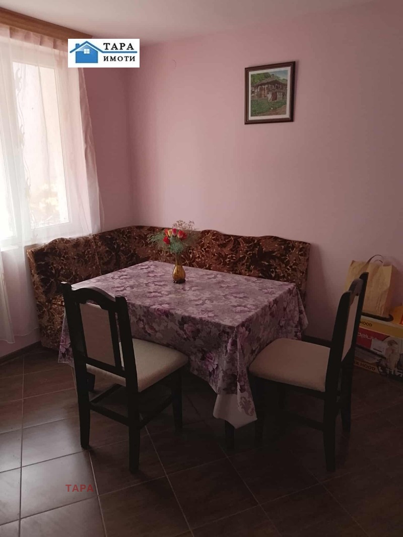 Продава ЕТАЖ ОТ КЪЩА, гр. Монтана, Идеален център