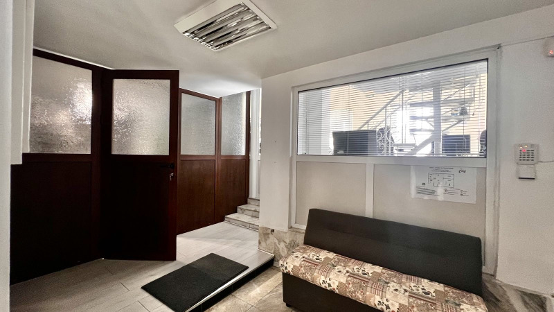 Продава КЪЩА, гр. Варна, Център, снимка 13 - Къщи - 53507200