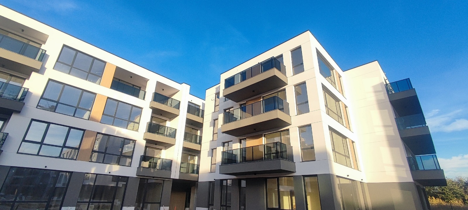 Продава 2-СТАЕН, гр. Пловдив, Остромила, снимка 2 - Апартаменти - 52273874