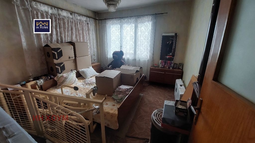 Продава ЕТАЖ ОТ КЪЩА, гр. Мездра, област Враца, снимка 4 - Етаж от къща - 53704466