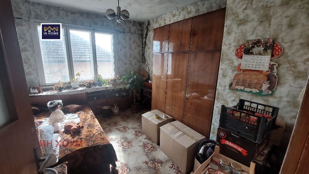 Продава ЕТАЖ ОТ КЪЩА, гр. Мездра, област Враца, снимка 2 - Етаж от къща - 53704466
