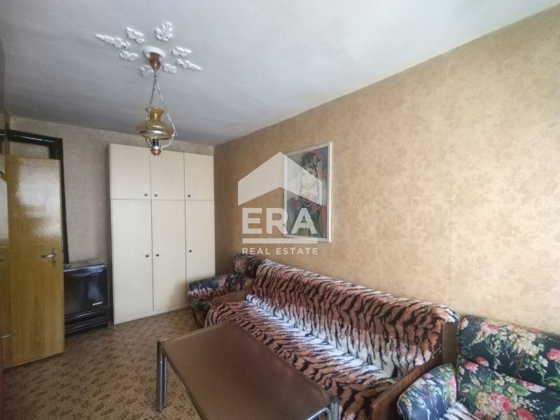 Продава  2-стаен град Ямбол , Възраждане , 64 кв.м | 30581119 - изображение [2]