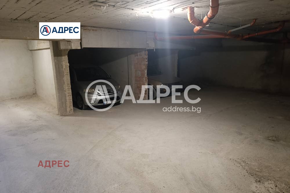 Продава ГАРАЖ, ПАРКОМЯСТО, гр. Варна, Център, снимка 6 - Гаражи и паркоместа - 53765910