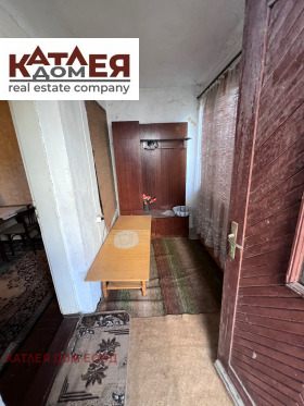 Продава етаж от къща град Враца Квартал 103 - [1] 