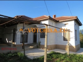 Hus Dropla, region Dobrich 1