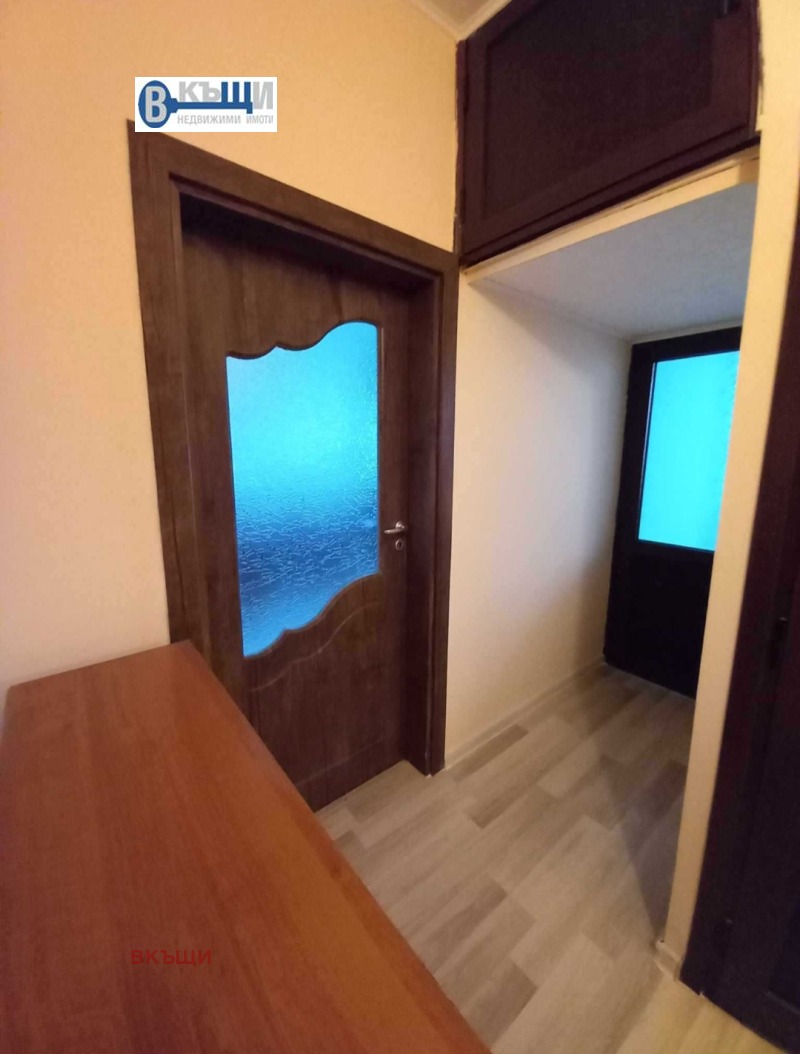 Продава 3-СТАЕН, гр. Велико Търново, Център, снимка 6 - Апартаменти - 52478589