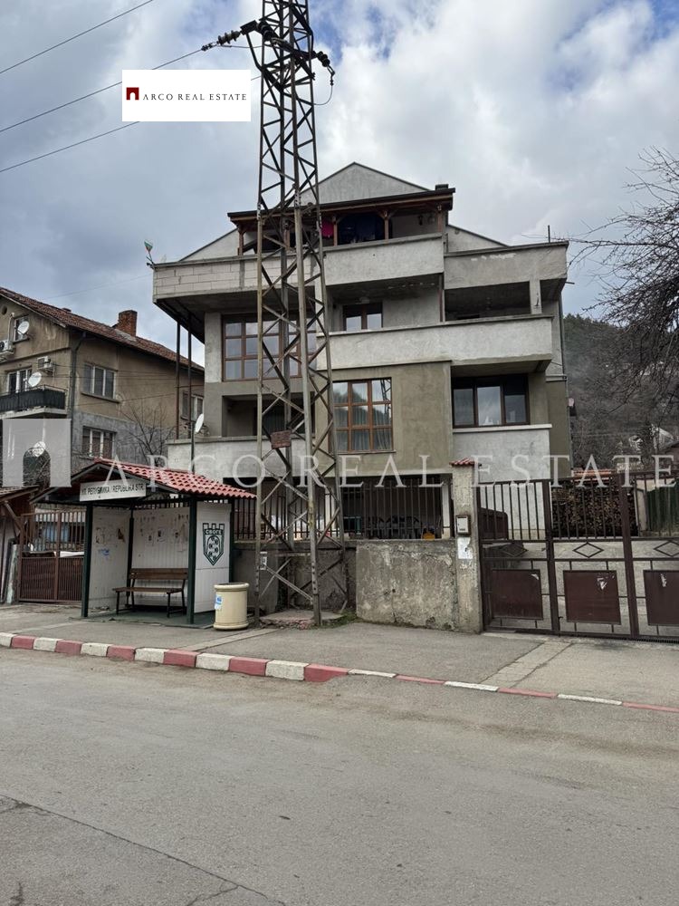 Продава 4-СТАЕН, гр. Своге, област София област, снимка 2 - Апартаменти - 53077676