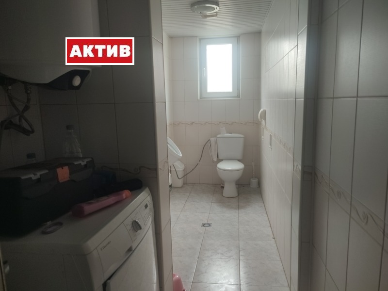 Продава КЪЩА, гр. Търговище, Боровец, снимка 12 - Къщи - 49512203