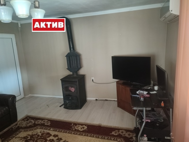 Продава КЪЩА, гр. Търговище, Боровец, снимка 11 - Къщи - 49512203