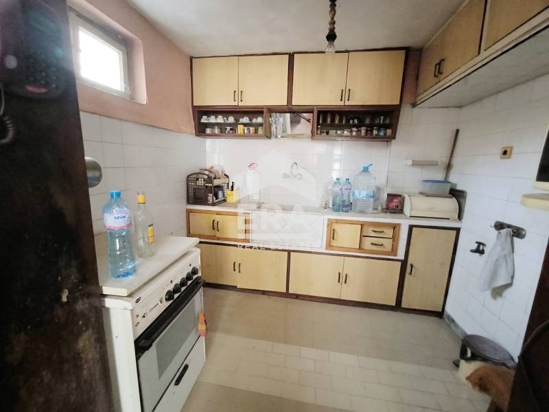 Продава КЪЩА, гр. Хасково, Младежки хълм, снимка 3 - Къщи - 54132396