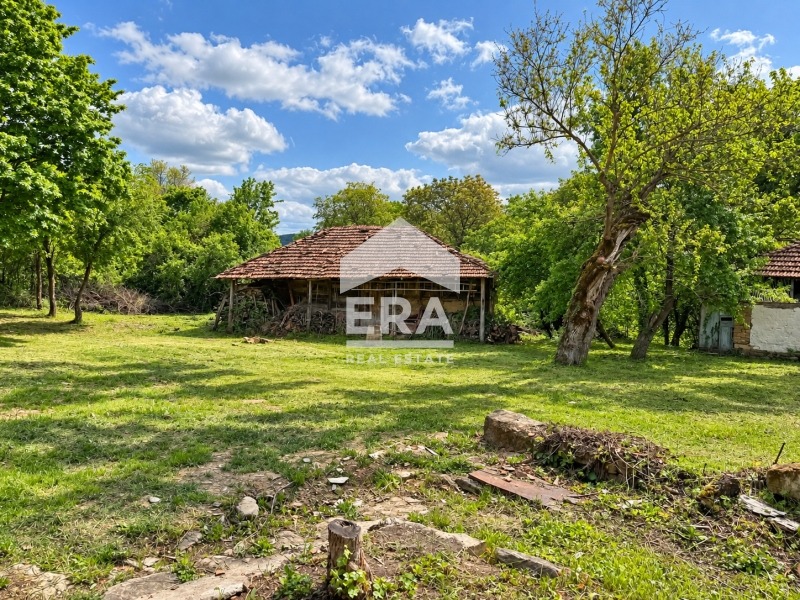 Продава КЪЩА, с. Гърдевци, област Велико Търново, снимка 2 - Къщи - 56081221