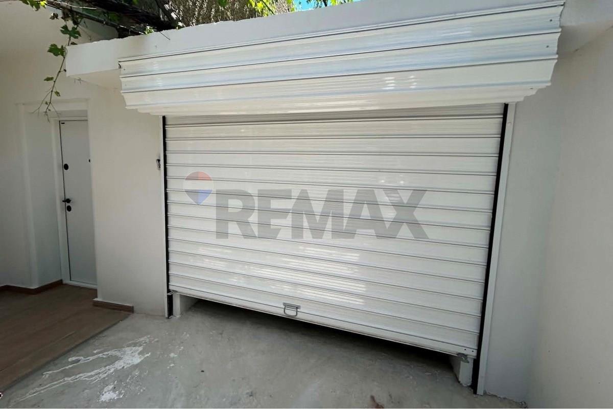 Продава ЕТАЖ ОТ КЪЩА, гр. Шумен, Център, снимка 17 - Етаж от къща - 55009762