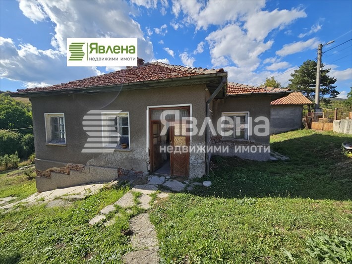 Продава КЪЩА, област Перник, с. Големо Бучино • 130000 € / 254257.90 лв. • 69884068 1