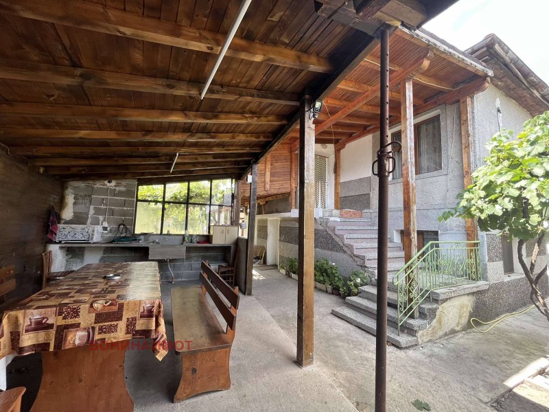 Продава КЪЩА, с. Конуш, област Пловдив, снимка 3 - Къщи - 53038704