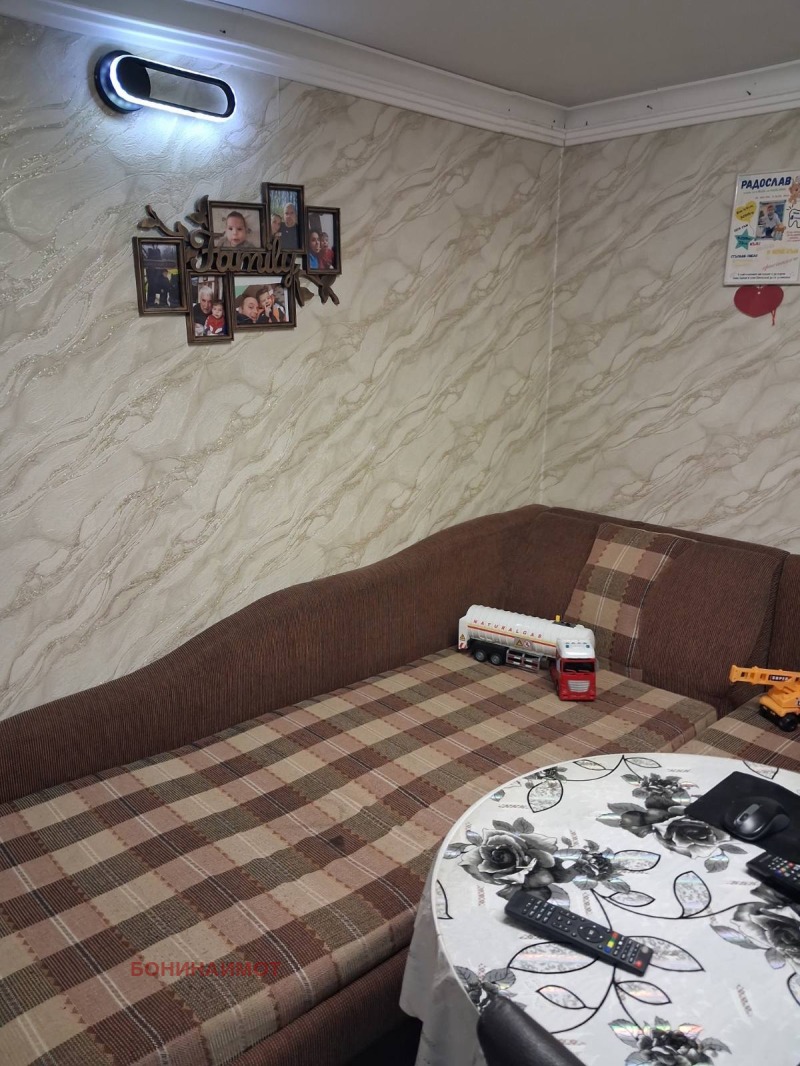 Продава КЪЩА, с. Конуш, област Пловдив, снимка 12 - Къщи - 53038704