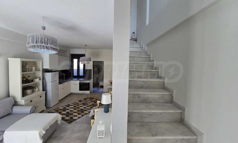 Продава КЪЩА, Извън страната, област Извън страната, снимка 2 - Къщи - 53473877