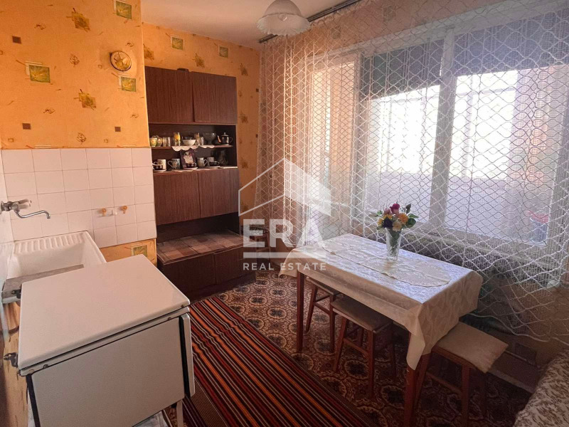 Продава 2-СТАЕН, гр. Русе, Здравец, снимка 4 - Апартаменти - 53166272