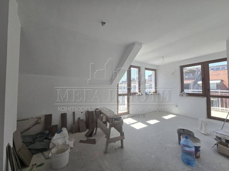 De vânzare  2 dormitoare Burgas , Țentâr , 71 mp | 26058966 - imagine [8]