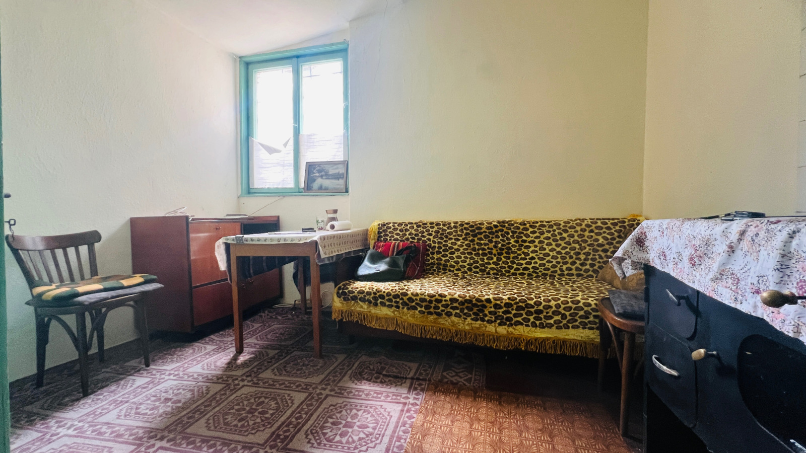 Продава КЪЩА, гр. Вълчедръм, област Монтана, снимка 5 - Къщи - 53797641