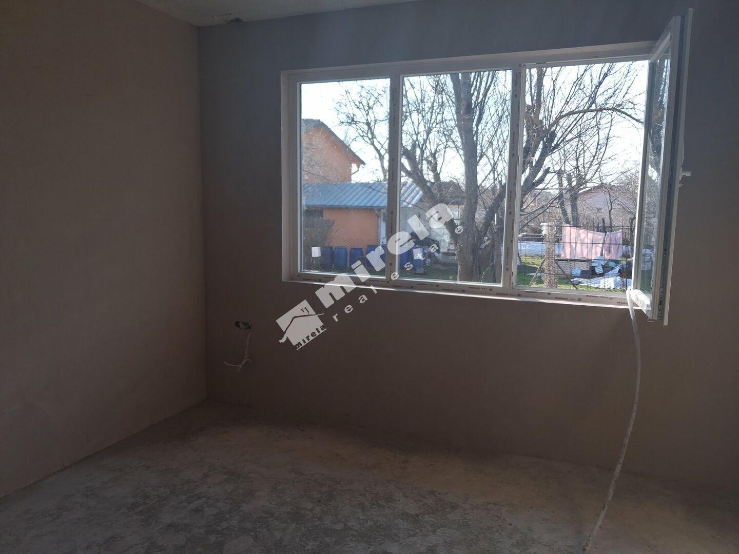 Продава КЪЩА, с. Тръстиково, област Бургас, снимка 3 - Къщи - 54189726