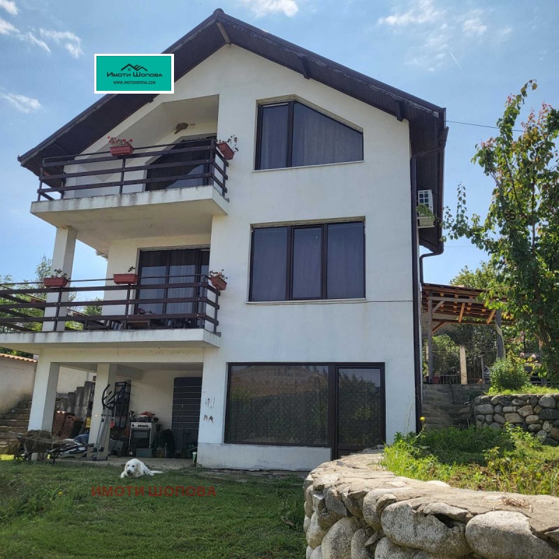 Продава КЪЩА в област Благоевград, с. Хотово - 196 кв.м / 240 000 € » 469 399.20 лв., ИМОТИ ШОПОВА