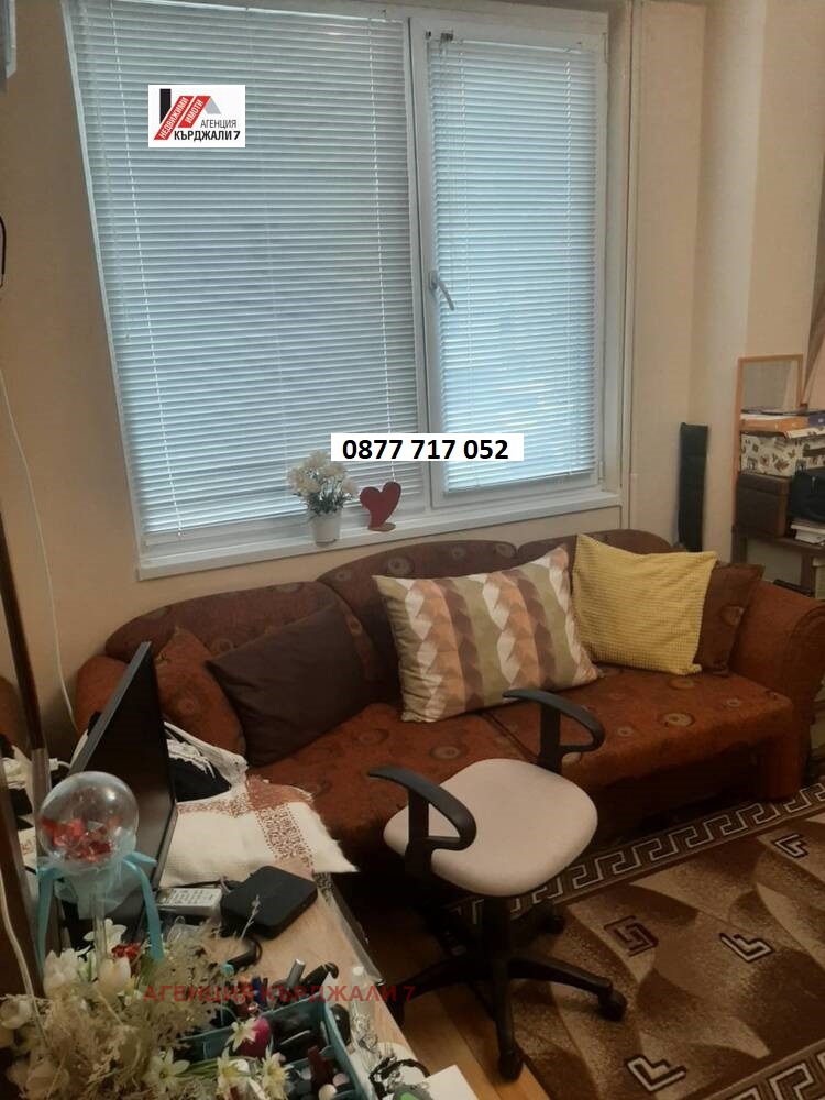 Продается  2 спальни Кърджали , Център , 85 кв.м | 96882931 - изображение [3]