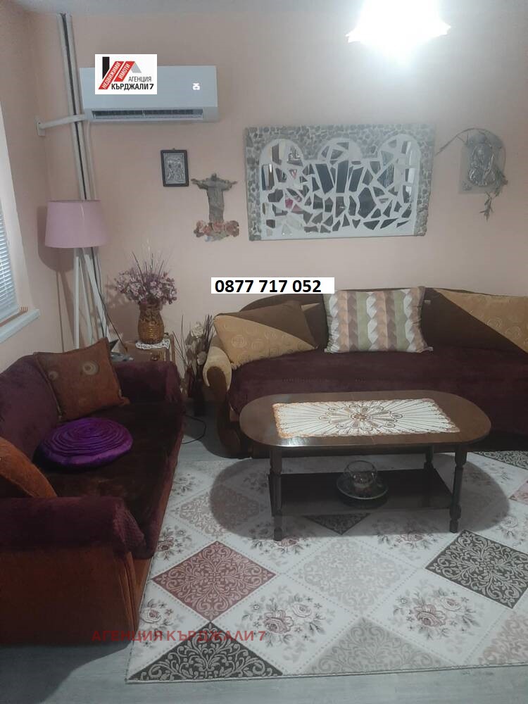 Продается  2 спальни Кърджали , Център , 85 кв.м | 96882931 - изображение [4]