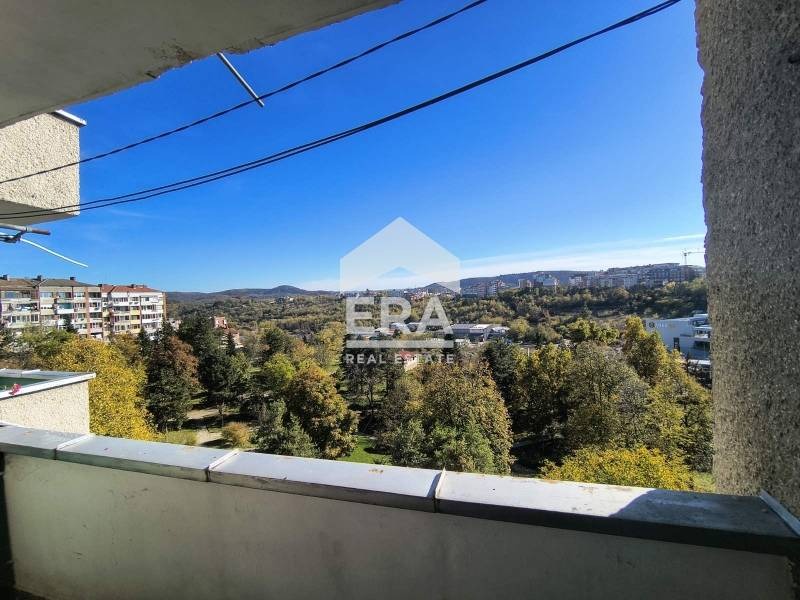 Продава 4-СТАЕН, гр. Велико Търново, Център, снимка 2 - Апартаменти - 52280270