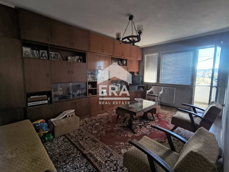 Продава 4-СТАЕН, гр. Велико Търново, Център, снимка 2 - Апартаменти - 52280270