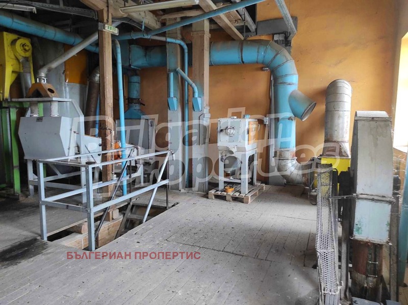 Продава ПРОМ. ПОМЕЩЕНИЕ, с. Златна нива, област Шумен, снимка 8 - Производствени сгради - 52171240