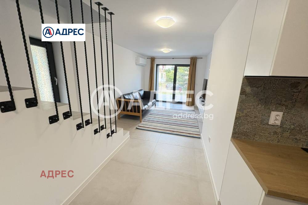 Продава МНОГОСТАЕН, гр. Варна, Галата, снимка 3 - Апартаменти - 54253546