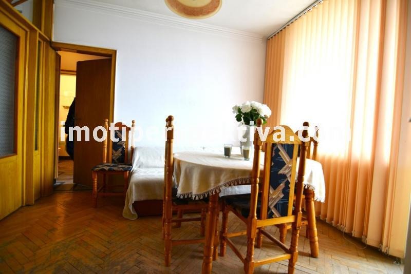 Продава 3-СТАЕН, гр. Пловдив, Кючук Париж, снимка 2 - Апартаменти - 51741634