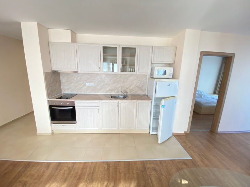 Продава 3-СТАЕН в област Бургас, гр. Свети Влас - 120 кв.м / 299 000 € » 584 793.17 лв., ЕКС НВД БУРГАС ООД