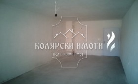 Продава 3-стаен град Велико Търново Колю Фичето - [1] 