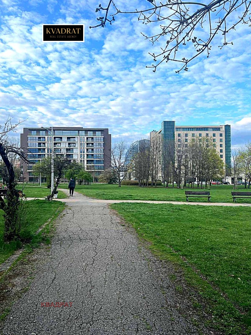 In vendita  1 camera da letto Sofia , Studentski grad , 113 mq | 15715905