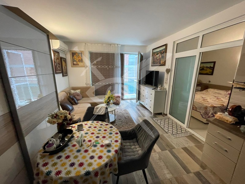 Продава 2-СТАЕН, гр. Бургас, Сарафово, снимка 3 - Апартаменти - 52800660