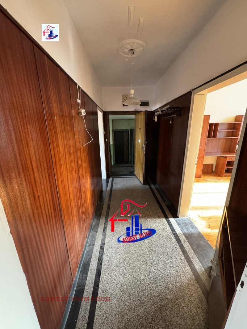 Продава 4-СТАЕН, гр. Шумен, Пазара, снимка 5 - Апартаменти - 52440130