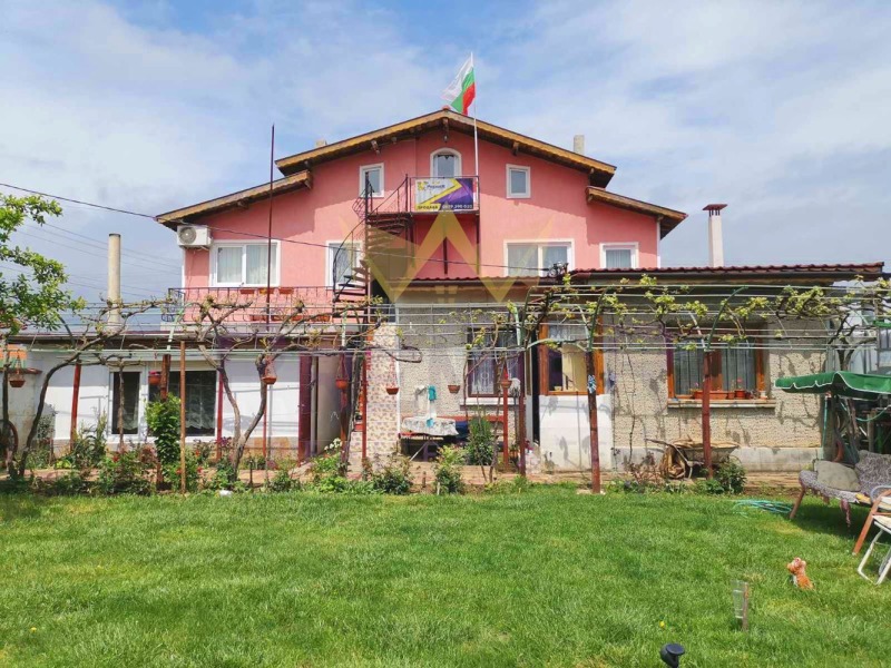 Продава КЪЩА, с. Соколово, област Добрич