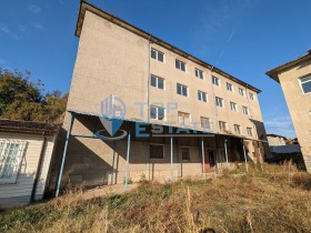 Cladire industriala Samovodene, regiunea Veliko Tarnovo 1