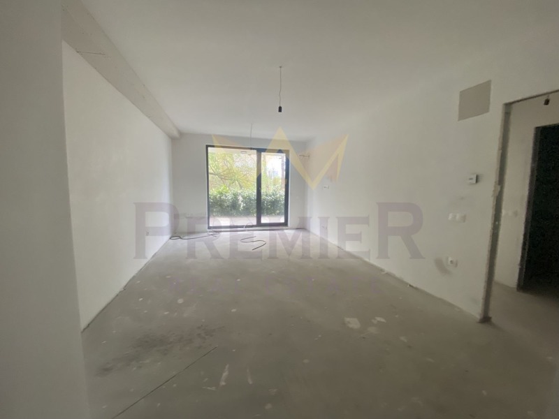 À venda  1 quarto Sofia , Mladost 4 , 73 m² | 89587393